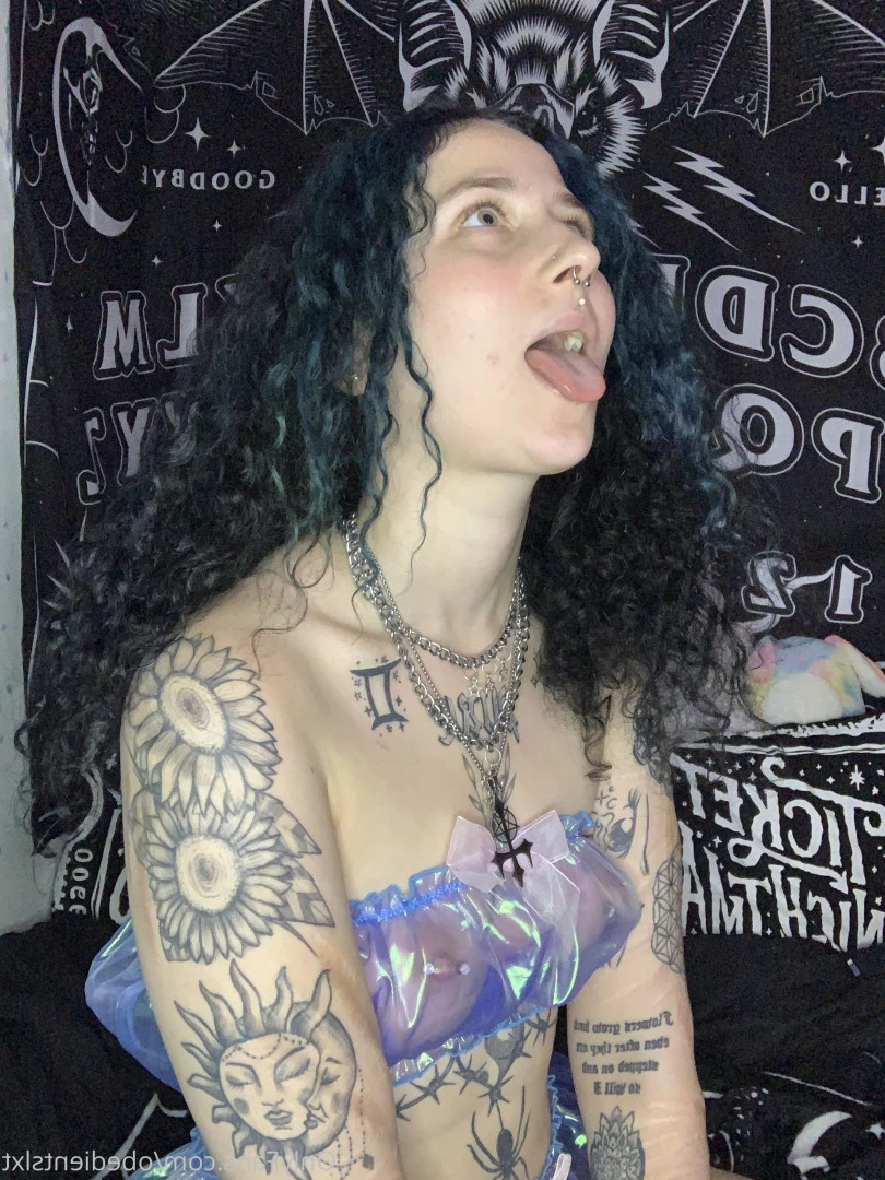 baby ☆ girl [ obedientslxt ] Onlyfans leaked photo 7355221 on Hotleaks.tv