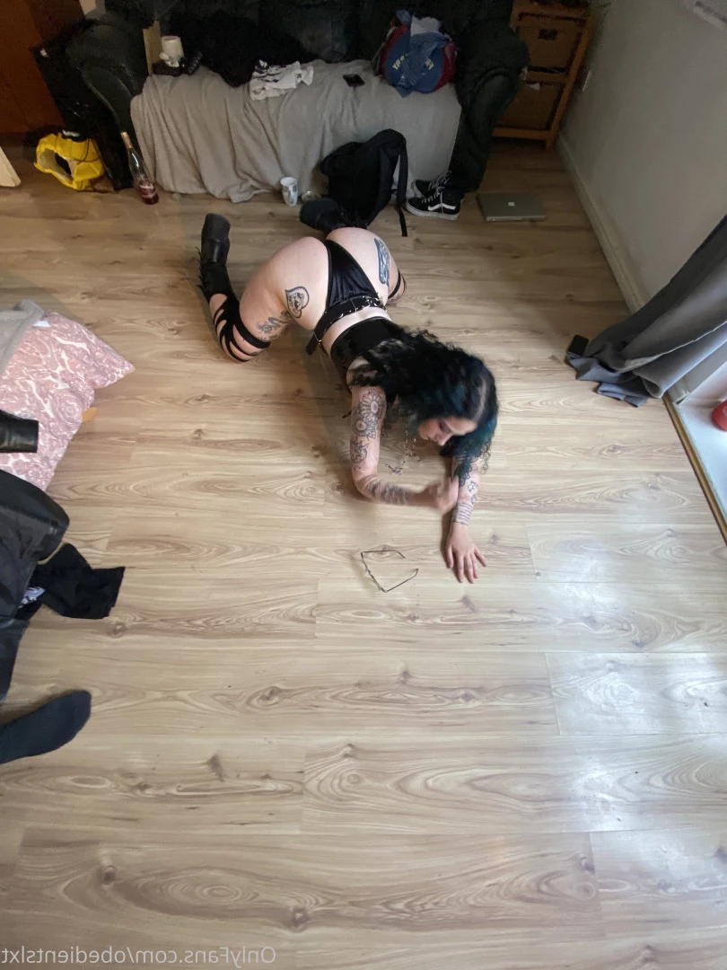 baby ☆ girl [ obedientslxt ] Onlyfans leaked photo 7355873 on Hotleaks.tv