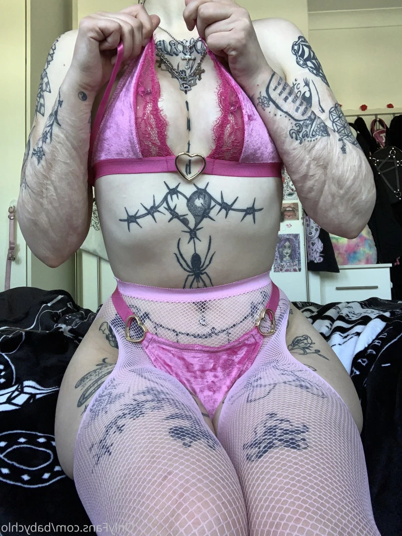 baby ☆ girl [ obedientslxt ] Onlyfans leaked photo 7358986 on Hotleaks.tv