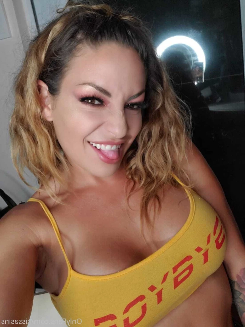 Kissa Sins [ kissasins ] Onlyfans leaked photo 11336043 on Hotleaks.tv