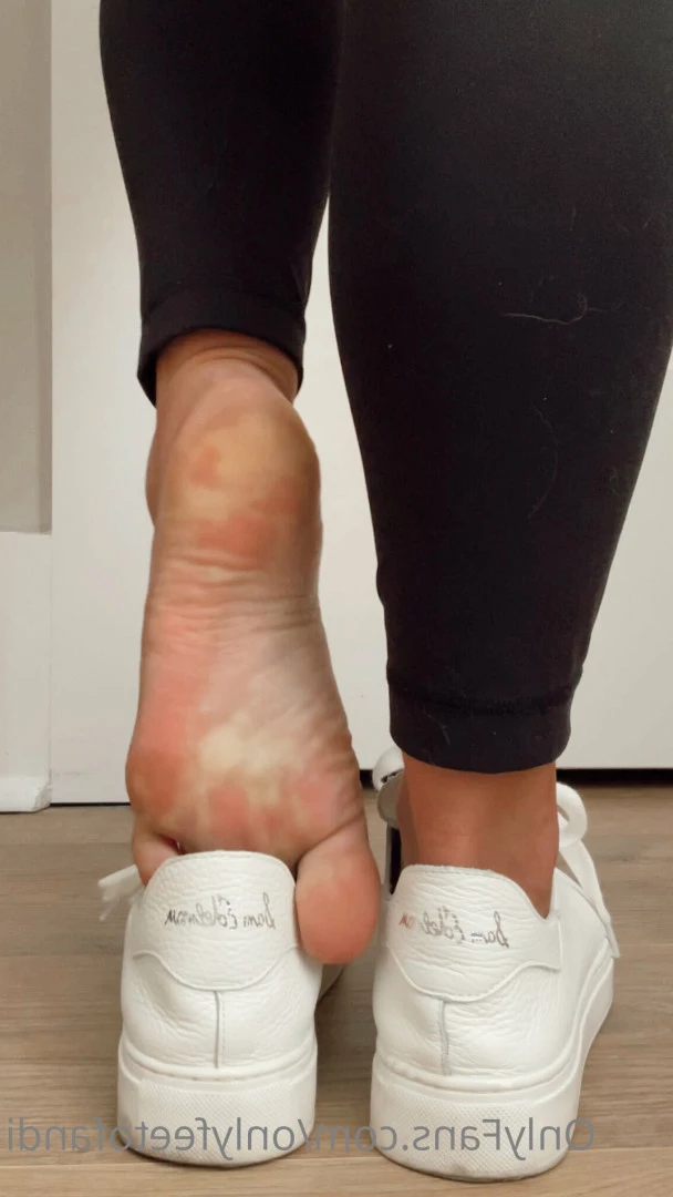 Andi [ onlyfeetofandi ] Onlyfans leaked photo 6986623 on Hotleaks.tv