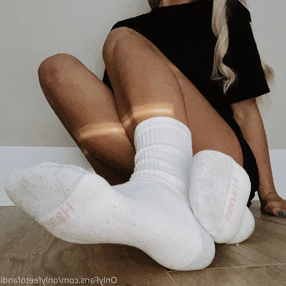 Andi [ onlyfeetofandi ] Onlyfans leaked photo 6987616 on Hotleaks.tv