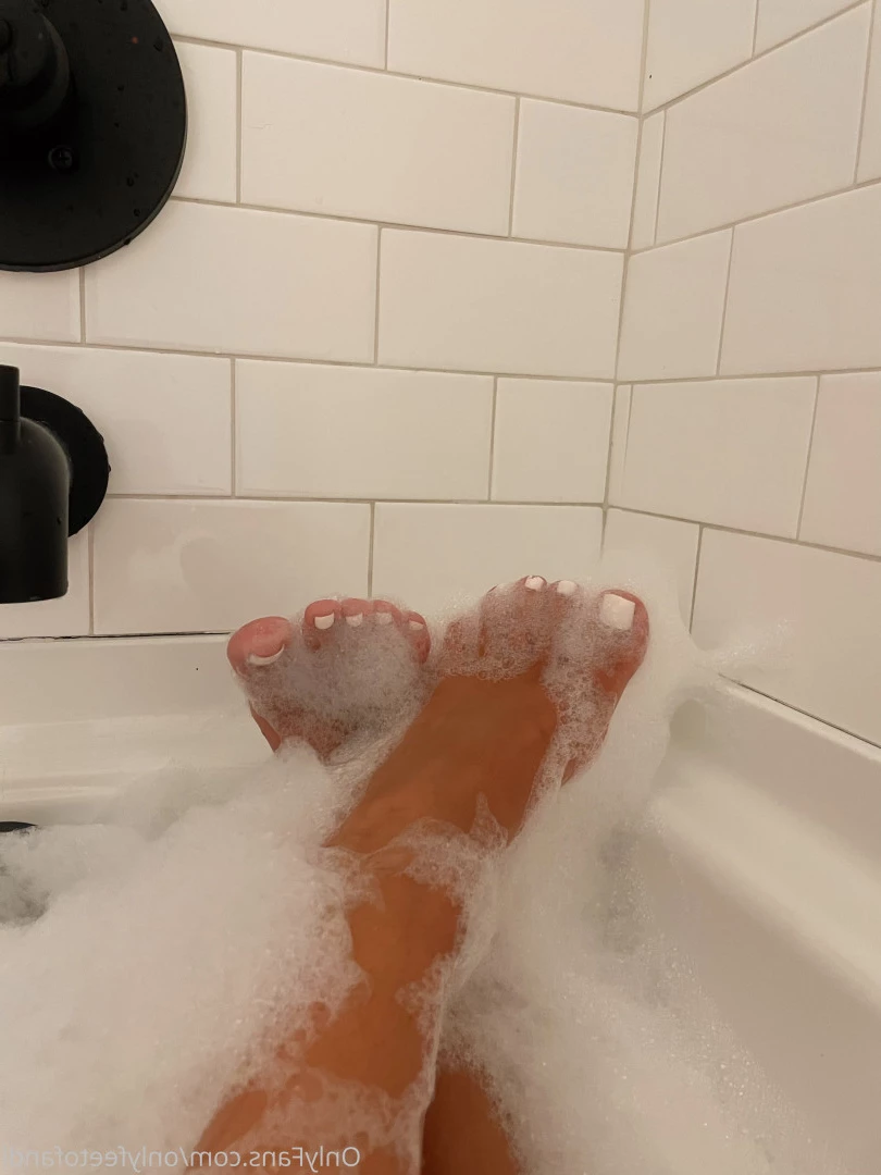 Andi [ onlyfeetofandi ] Onlyfans leaked photo 6987765 on Hotleaks.tv