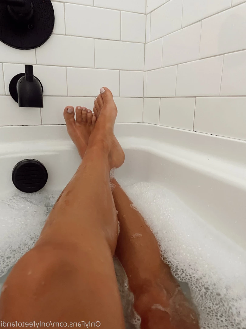 Andi [ onlyfeetofandi ] Onlyfans leaked photo 6987832 on Hotleaks.tv