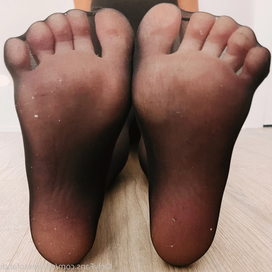 Andi [ onlyfeetofandi ] Onlyfans leaked photo 6989257 on Hotleaks.tv