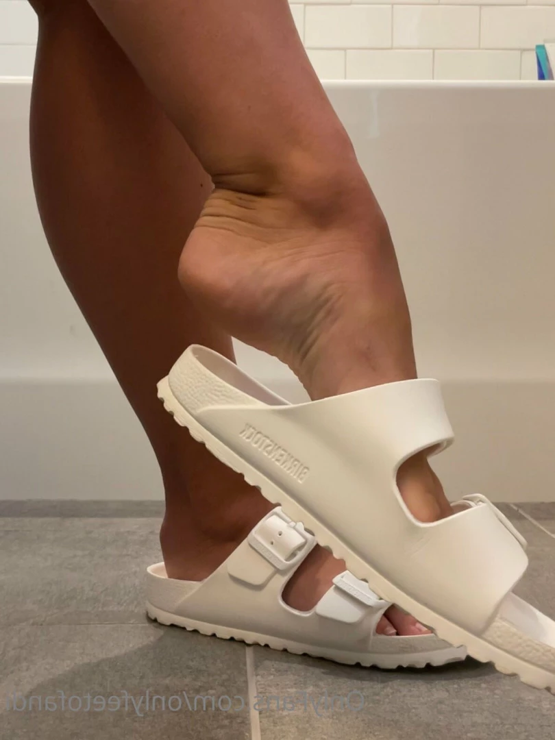 Andi [ onlyfeetofandi ] Onlyfans leaked photo 6990211 on Hotleaks.tv