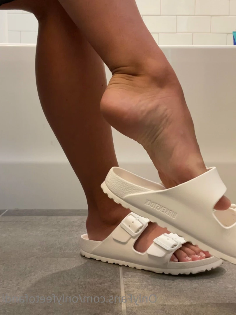 Andi [ onlyfeetofandi ] Onlyfans leaked photo 6990847 on Hotleaks.tv