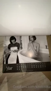 9571425