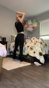LilPrincess99 [ pantyhose_princess99 ] Onlyfans leaked video 18249928 on Hotleaks.tv