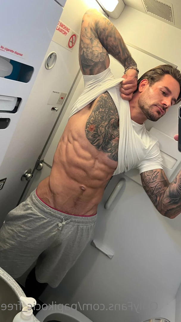 Papi Kocic - [PPV]+Teasers [ papikocic_free ] Onlyfans leaked photo 7212427 on Hotleaks.tv