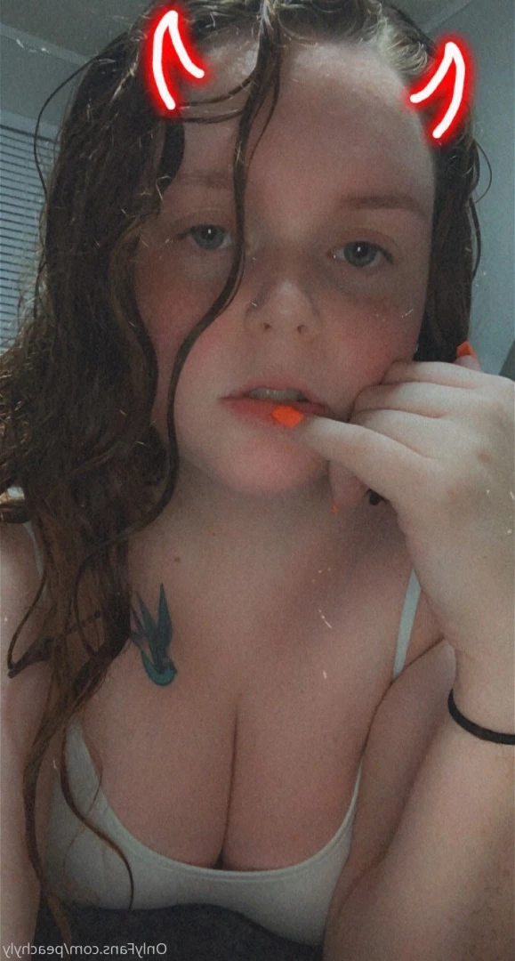 Aly☺️ [ peachyly ] Onlyfans leaked photo 7305390 on Hotleaks.tv