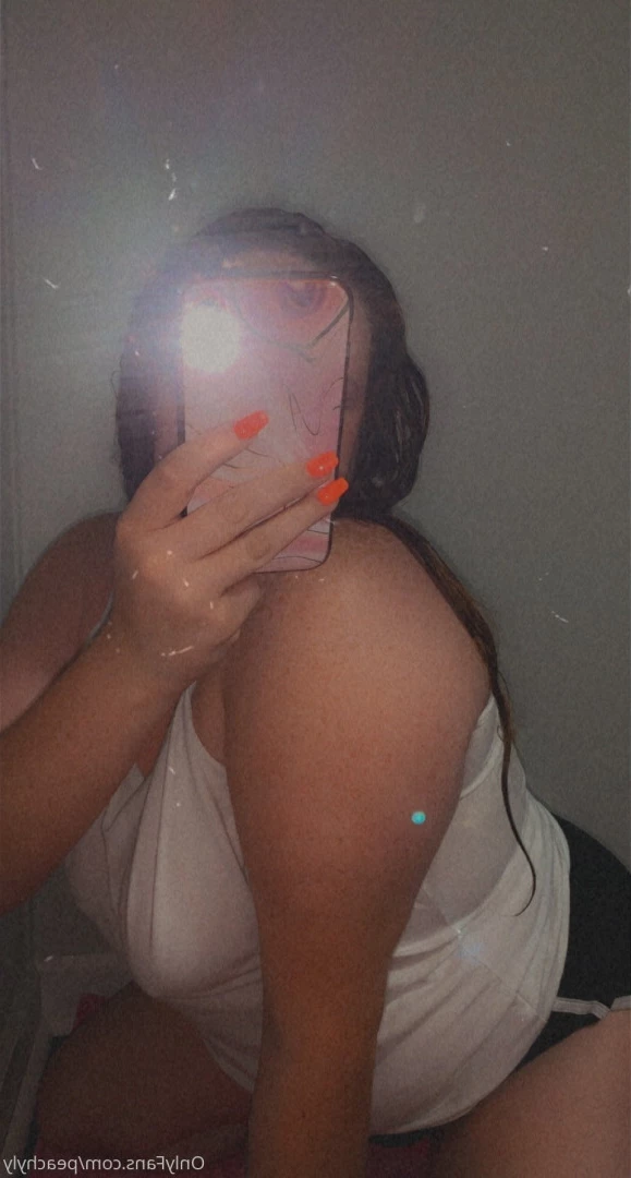 Aly☺️ [ peachyly ] Onlyfans leaked photo 7305430 on Hotleaks.tv