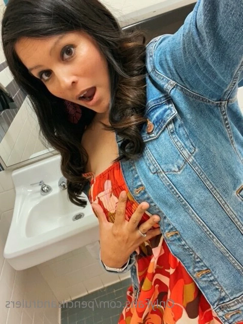 Debbie Martinez [ pencilsandrulers ] Onlyfans leaked photo 7335574 on Hotleaks.tv