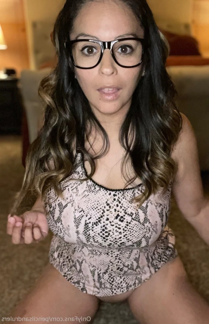 Debbie Martinez [ pencilsandrulers ] Onlyfans leaked photo 7338210 on Hotleaks.tv
