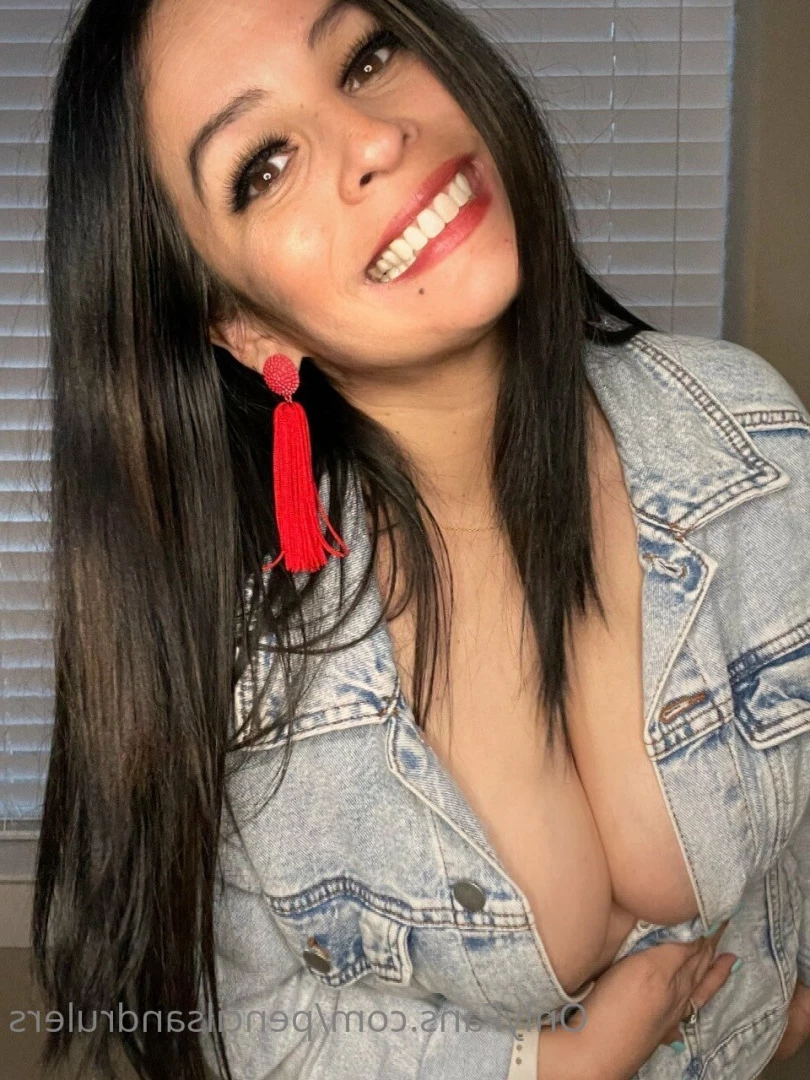 Debbie Martinez [ pencilsandrulers ] Onlyfans leaked photo 7338345 on Hotleaks.tv