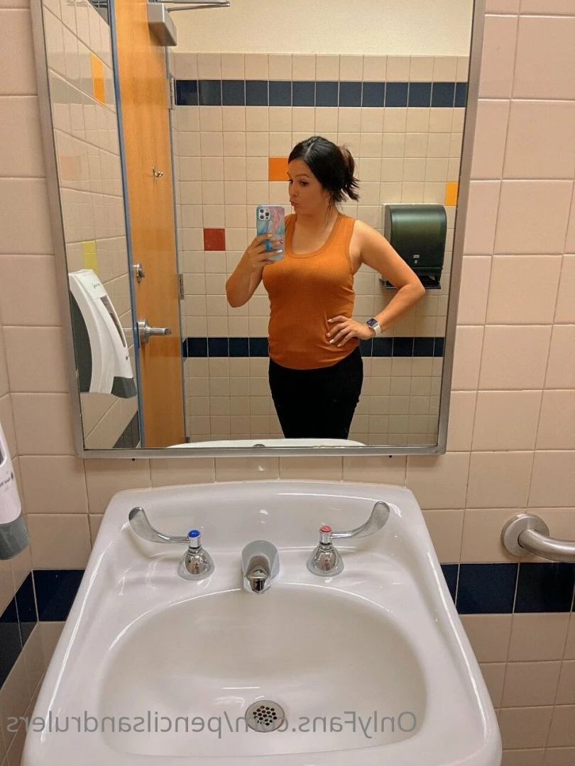 Debbie Martinez [ pencilsandrulers ] Onlyfans leaked photo 7338375 on Hotleaks.tv