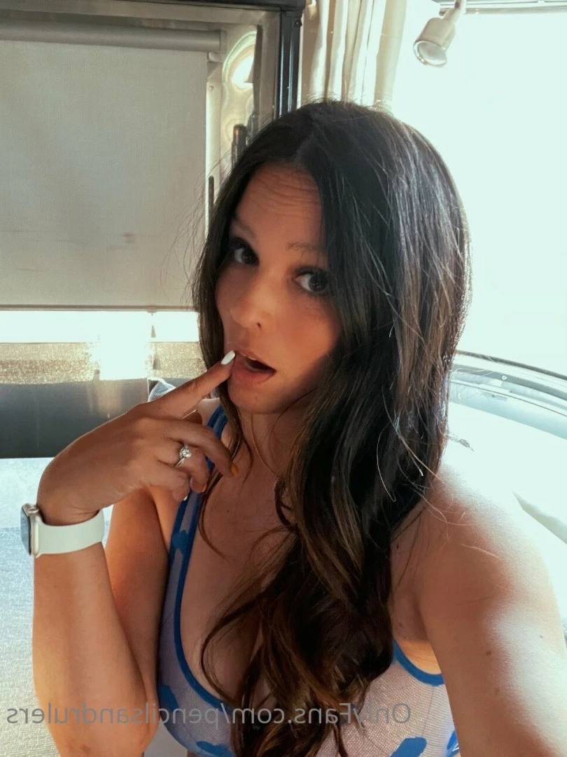 Debbie Martinez [ pencilsandrulers ] Onlyfans leaked photo 7338702 on Hotleaks.tv