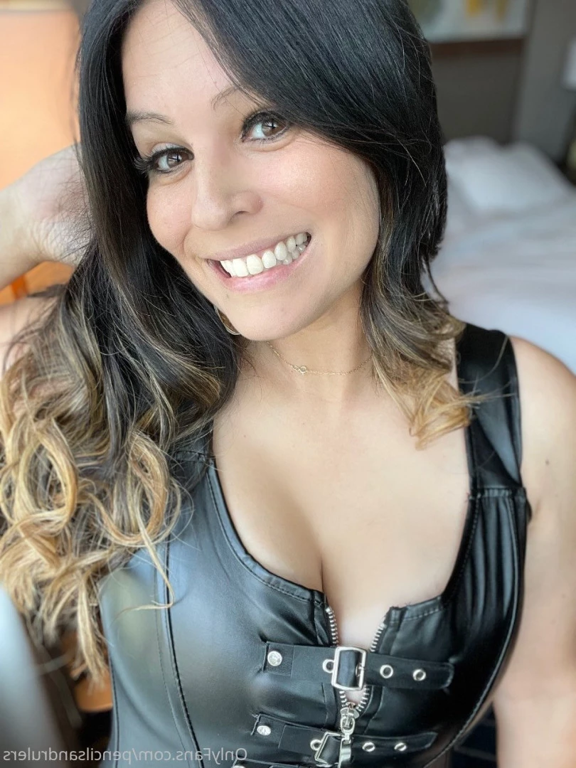 Debbie Martinez [ pencilsandrulers ] Onlyfans leaked photo 7338967 on Hotleaks.tv