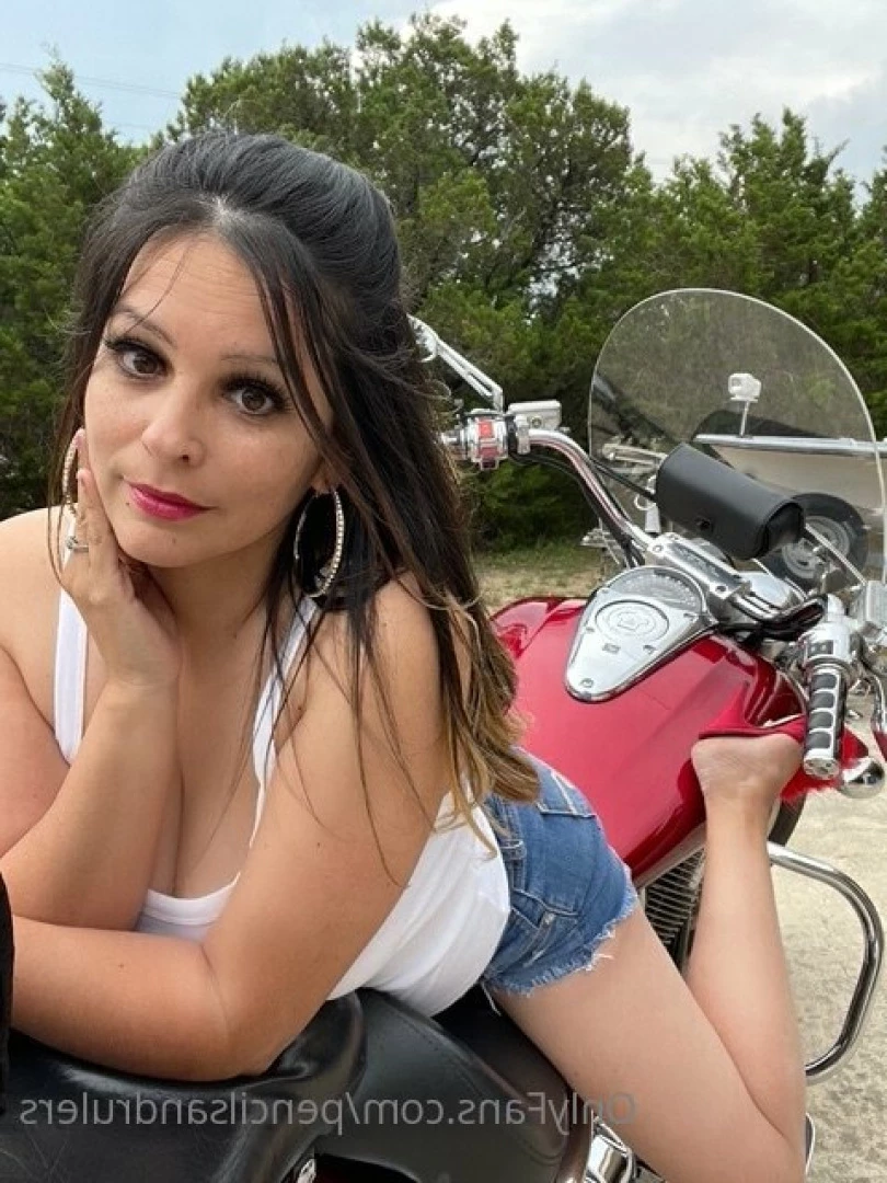 Debbie Martinez [ pencilsandrulers ] Onlyfans leaked photo 7339489 on Hotleaks.tv