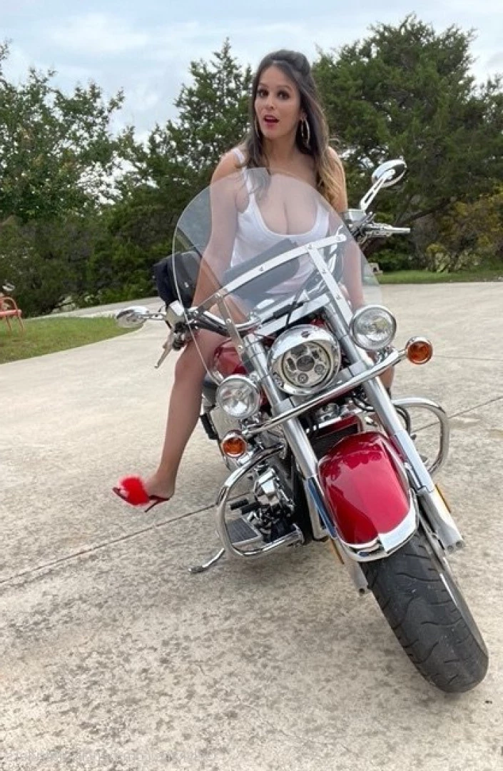 Debbie Martinez [ pencilsandrulers ] Onlyfans leaked photo 7343713 on Hotleaks.tv