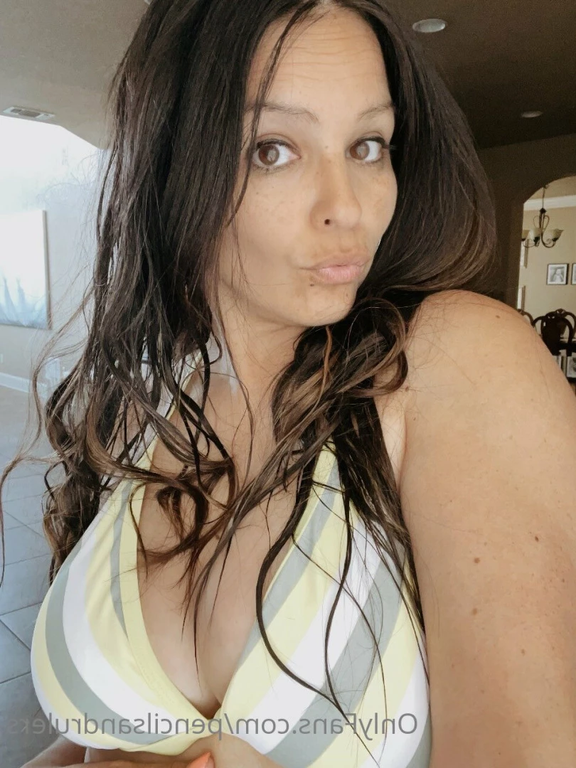Debbie Martinez [ pencilsandrulers ] Onlyfans leaked photo 7345396 on Hotleaks.tv