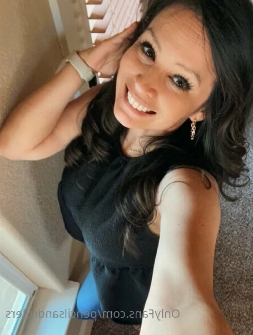 Debbie Martinez [ pencilsandrulers ] Onlyfans leaked photo 7345933 on Hotleaks.tv