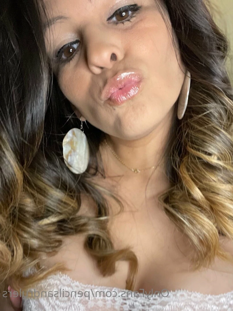 Debbie Martinez [ pencilsandrulers ] Onlyfans leaked photo 7347802 on Hotleaks.tv