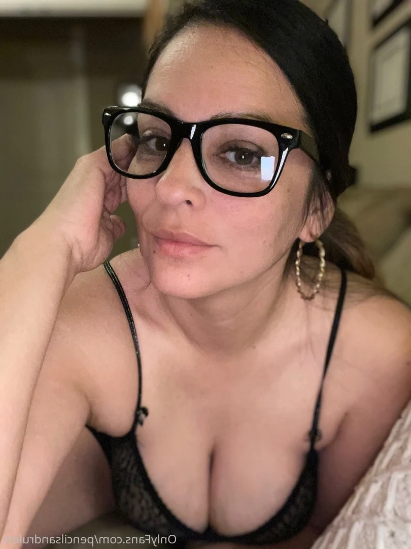 Debbie Martinez [ pencilsandrulers ] Onlyfans leaked photo 7350378 on Hotleaks.tv