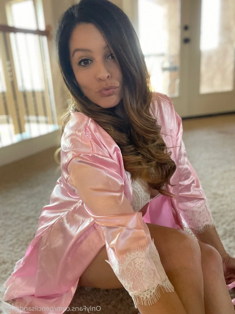 Debbie Martinez [ pencilsandrulers ] Onlyfans leaked photo 7352756 on Hotleaks.tv