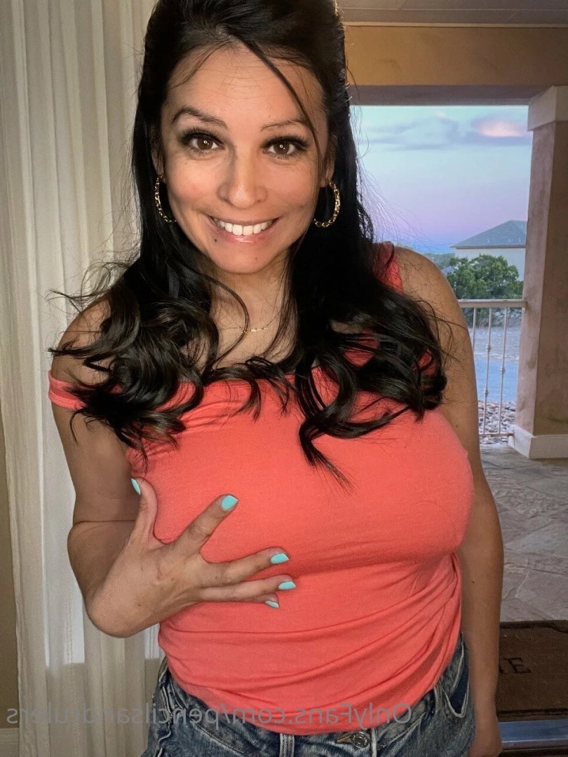 Debbie Martinez [ pencilsandrulers ] Onlyfans leaked photo 7352925 on Hotleaks.tv