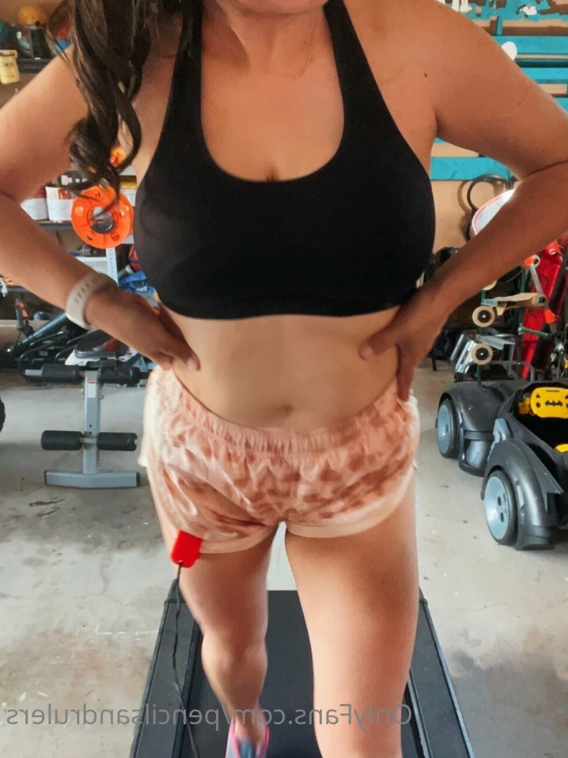 Debbie Martinez [ pencilsandrulers ] Onlyfans leaked photo 7353164 on Hotleaks.tv