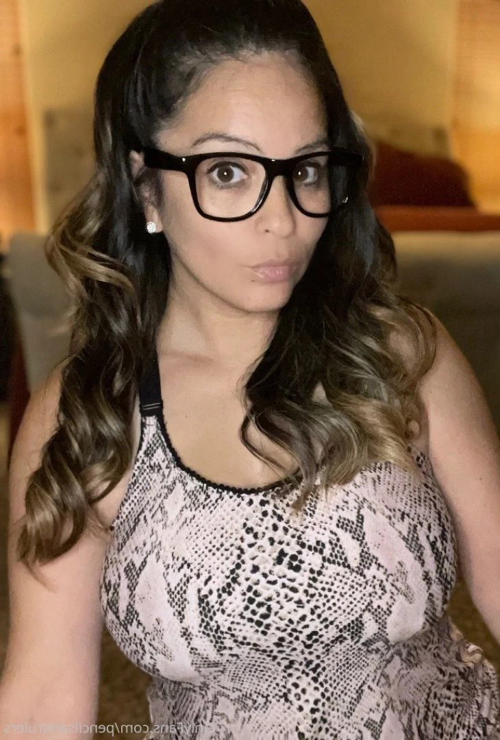 Debbie Martinez [ pencilsandrulers ] Onlyfans leaked photo 7353175 on Hotleaks.tv