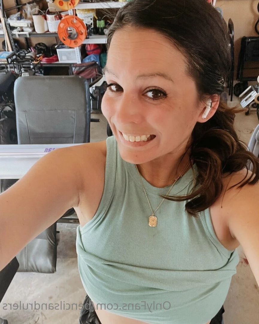 Debbie Martinez [ pencilsandrulers ] Onlyfans leaked photo 7354528 on Hotleaks.tv