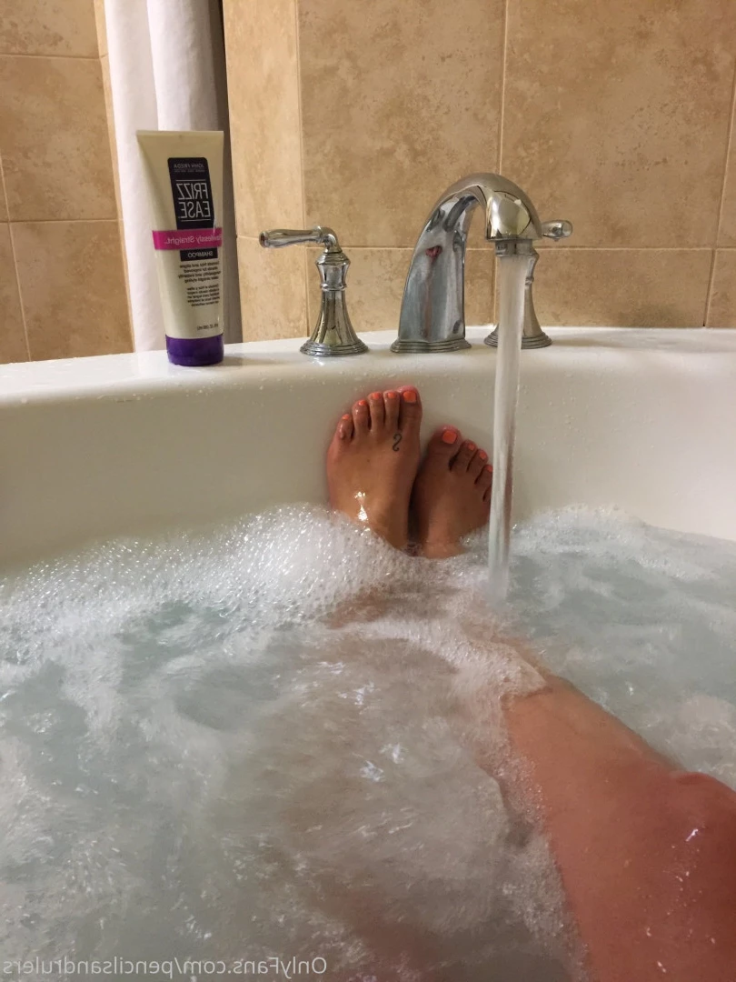 Debbie Martinez [ pencilsandrulers ] Onlyfans leaked photo 7355351 on Hotleaks.tv