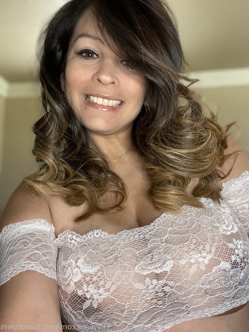 Debbie Martinez [ pencilsandrulers ] Onlyfans leaked photo 7355464 on Hotleaks.tv