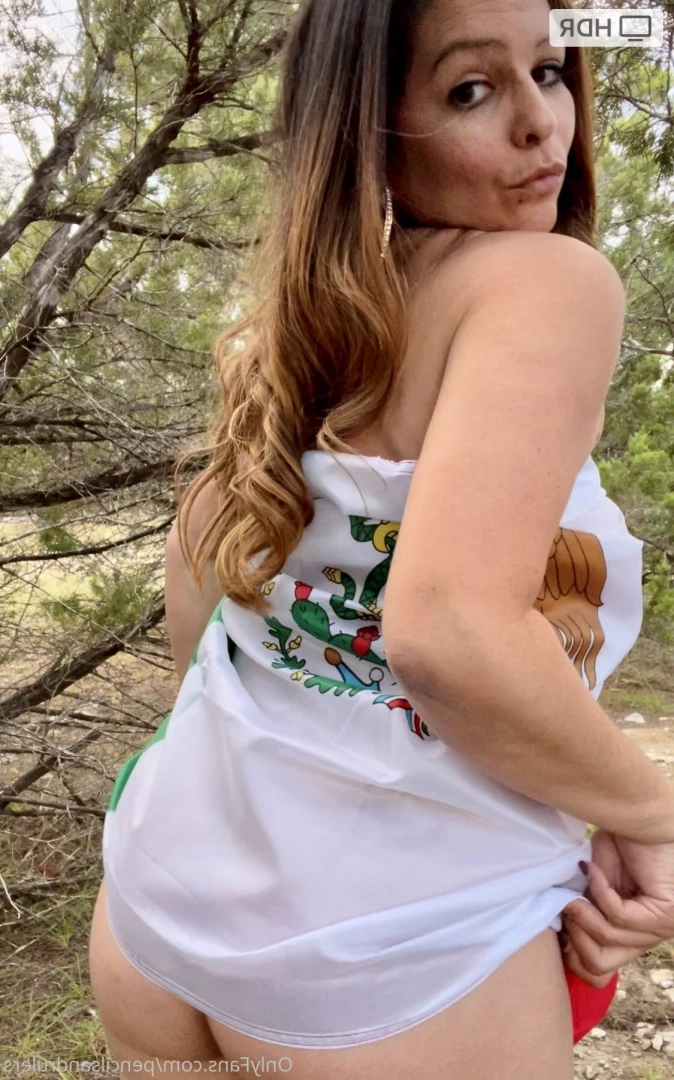 Debbie Martinez [ pencilsandrulers ] Onlyfans leaked photo 7355491 on Hotleaks.tv