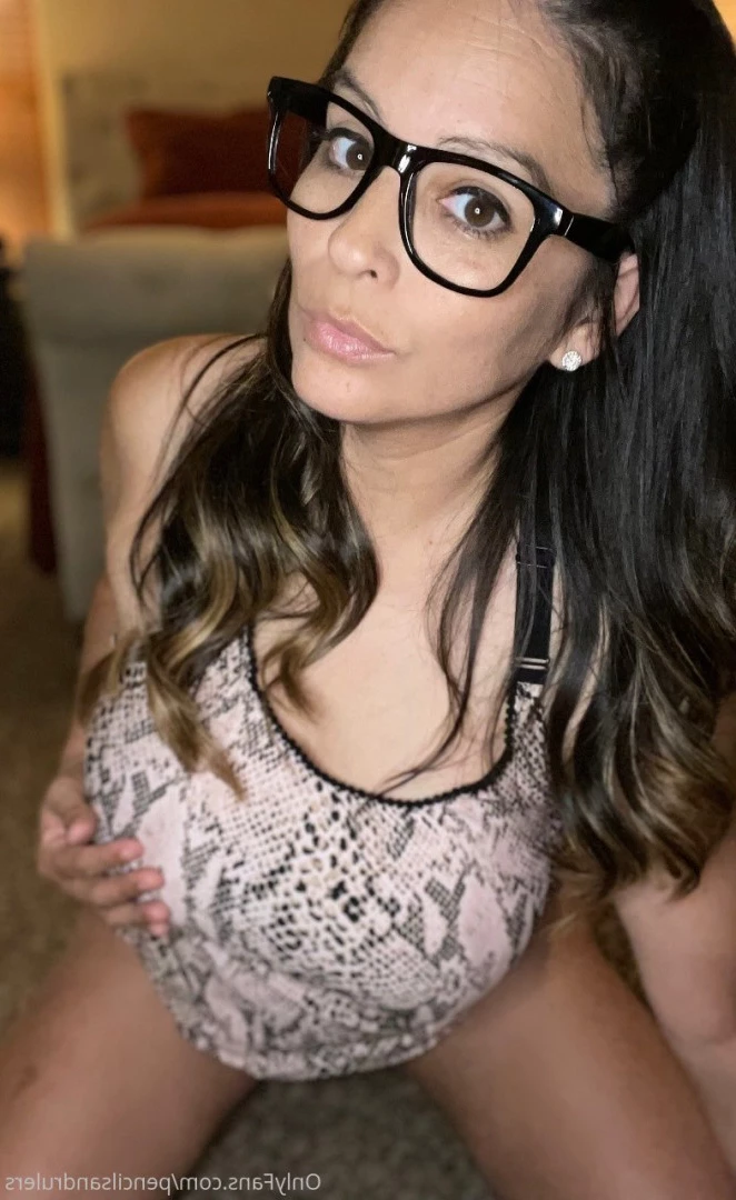 Debbie Martinez [ pencilsandrulers ] Onlyfans leaked photo 7355847 on Hotleaks.tv