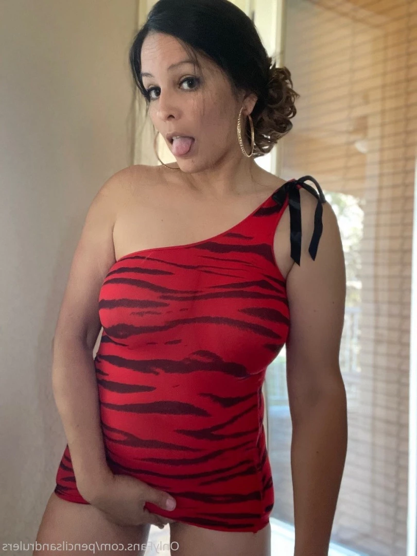 Debbie Martinez [ pencilsandrulers ] Onlyfans leaked photo 7357118 on Hotleaks.tv