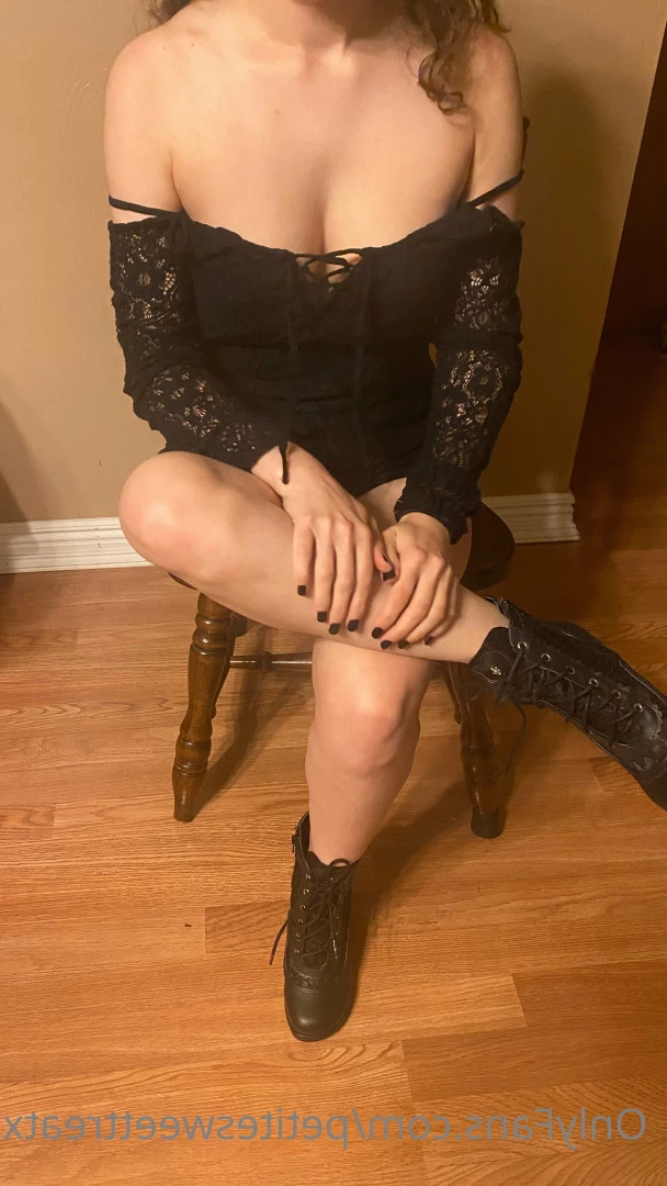 Sweet [ petitesweettreatx ] Onlyfans leaked photo 6666791 on Hotleaks.tv