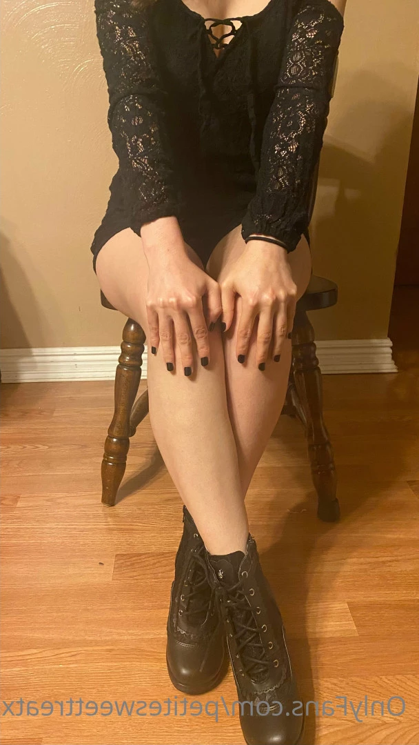Sweet [ petitesweettreatx ] Onlyfans leaked photo 6667328 on Hotleaks.tv