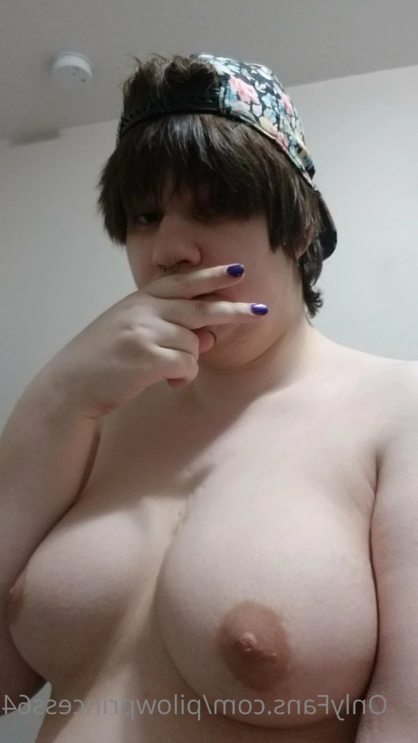 Tiffany Deluxe [ pilowprincess64 ] Onlyfans leaked photo 7329797 on Hotleaks.tv