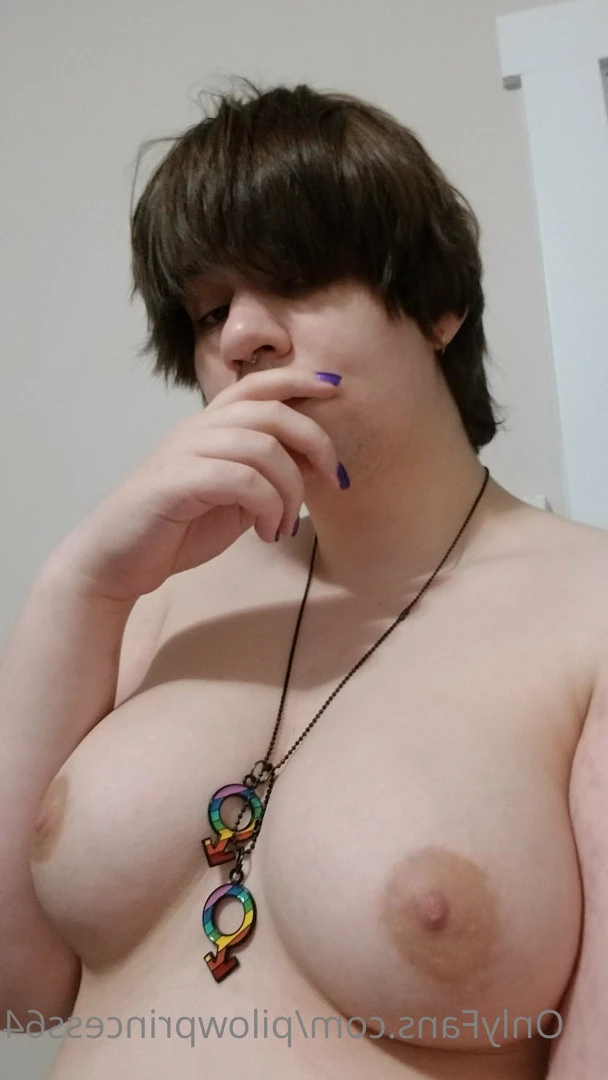 Tiffany Deluxe [ pilowprincess64 ] Onlyfans leaked photo 7329865 on Hotleaks.tv