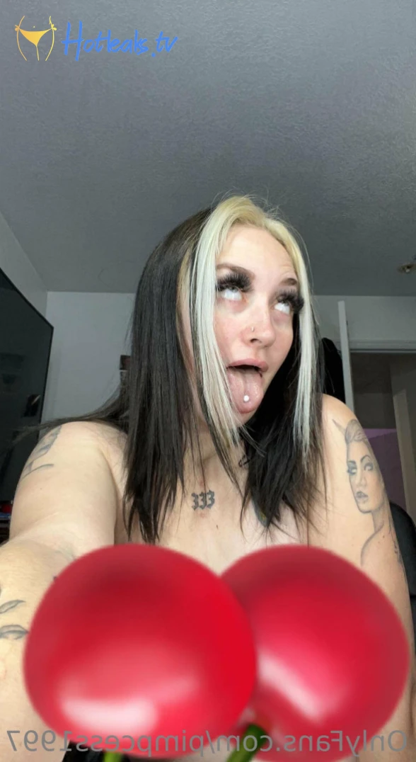 𝕊𝕥𝕣𝕒𝕨𝕓𝕖𝕣𝕣𝕪 𝕤𝕢𝕦𝕚𝕣𝕥𝕔𝕒𝕜𝕖💦 [ pimpcess1997 ] Onlyfans leaked photo 6749569 on Hotleaks.tv