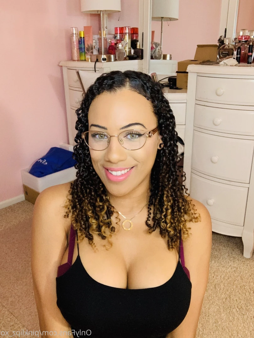 pinklipz [ pinklipz_xo ] Onlyfans leaked photo 7203625 on Hotleaks.tv