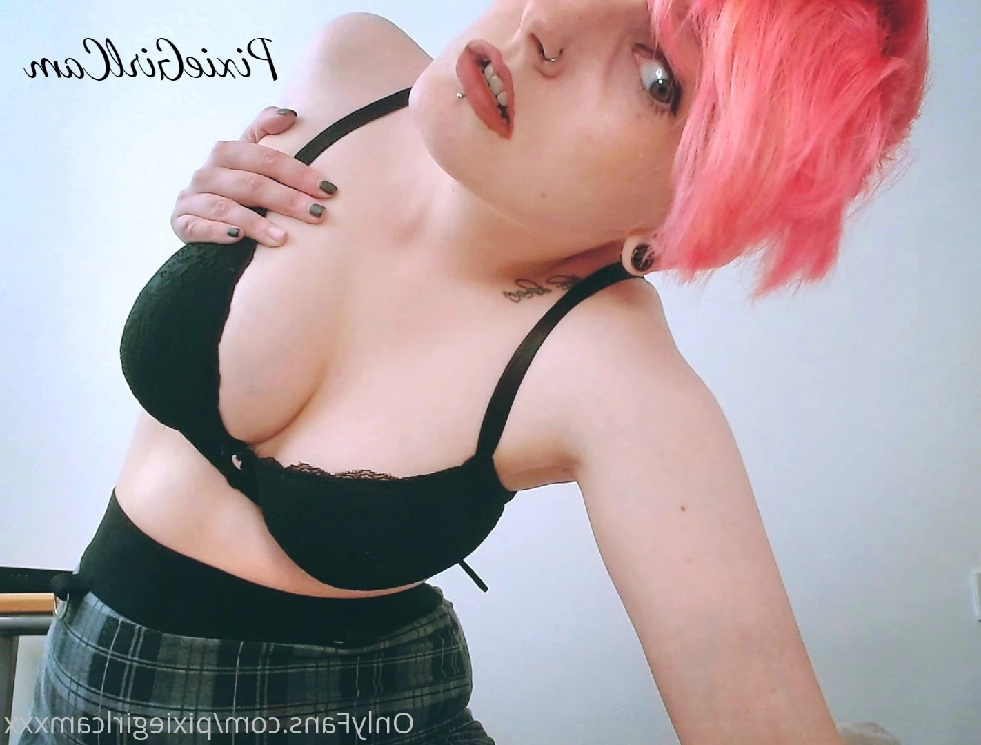 🖤 FREE DICK RATE 🖤 [ pixiegirlcamxxx ] Onlyfans leaked photo 6741508 on Hotleaks.tv