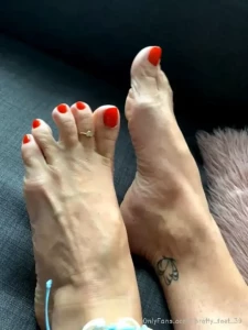 Goddess Vanessa [ pretty_feet_39 ] Onlyfans leaked video 7034549 on Hotleaks.tv