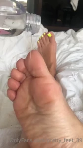 Goddess Vanessa [ pretty_feet_39 ] Onlyfans leaked video 7036225 on Hotleaks.tv