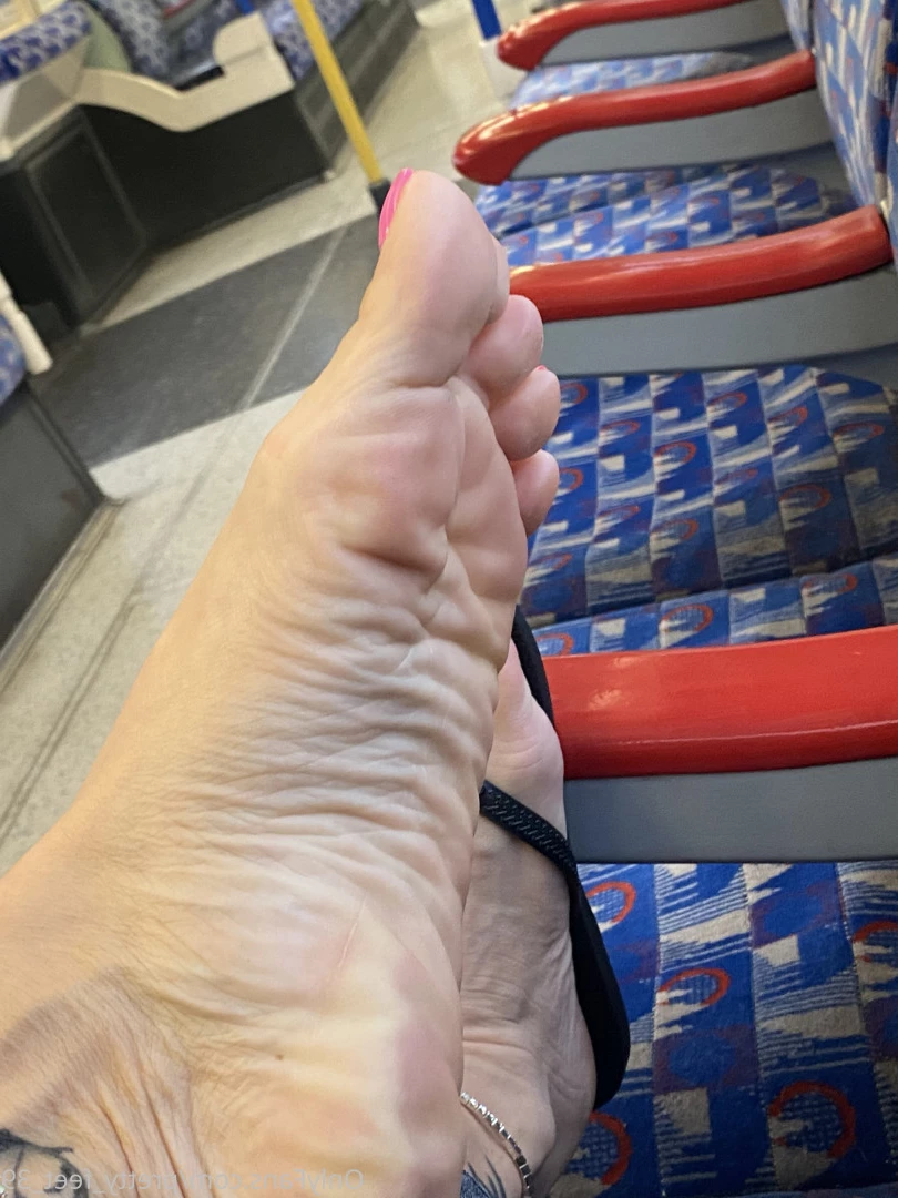 Goddess Vanessa [ pretty_feet_39 ] Onlyfans leaked photo 7168359 on Hotleaks.tv