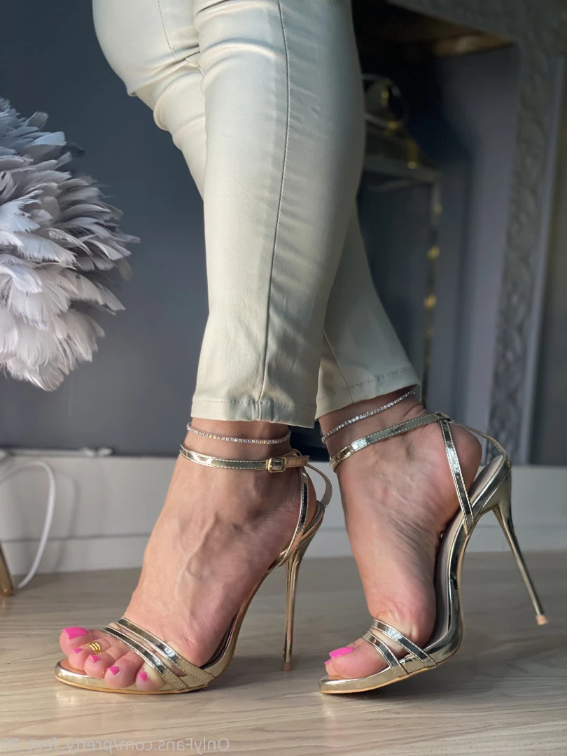 Goddess Vanessa [ pretty_feet_39 ] Onlyfans leaked photo 7168390 on Hotleaks.tv