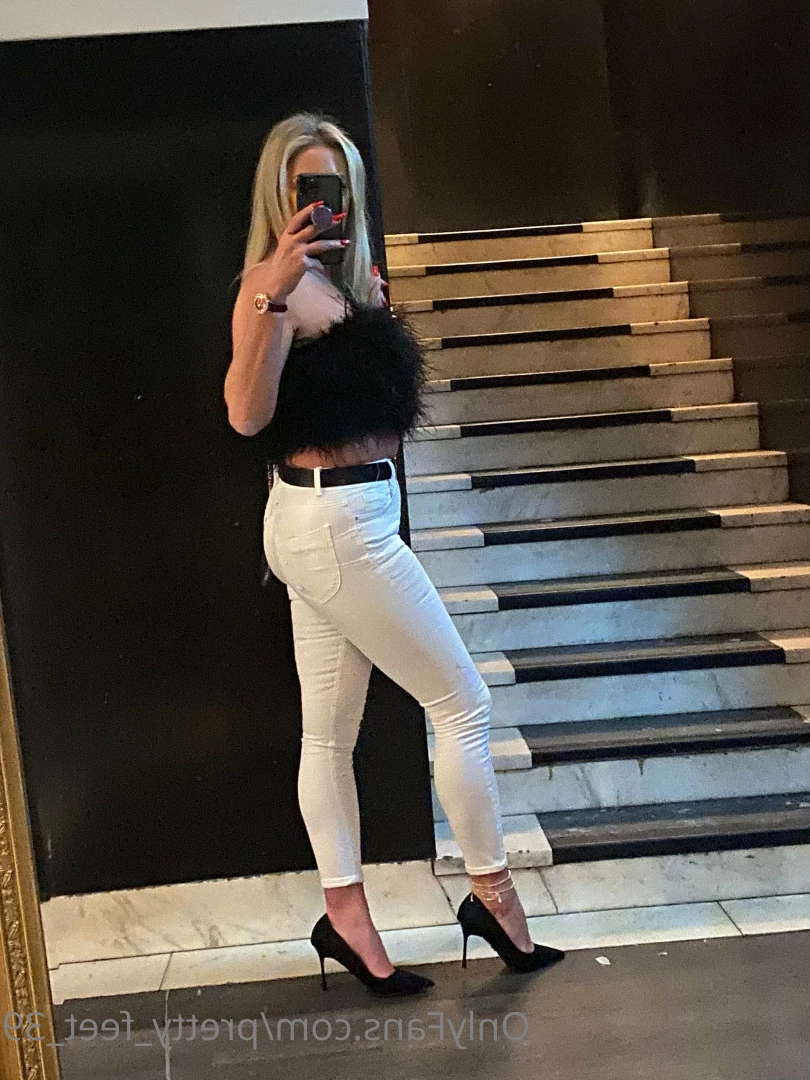 Goddess Vanessa [ pretty_feet_39 ] Onlyfans leaked photo 7168429 on Hotleaks.tv